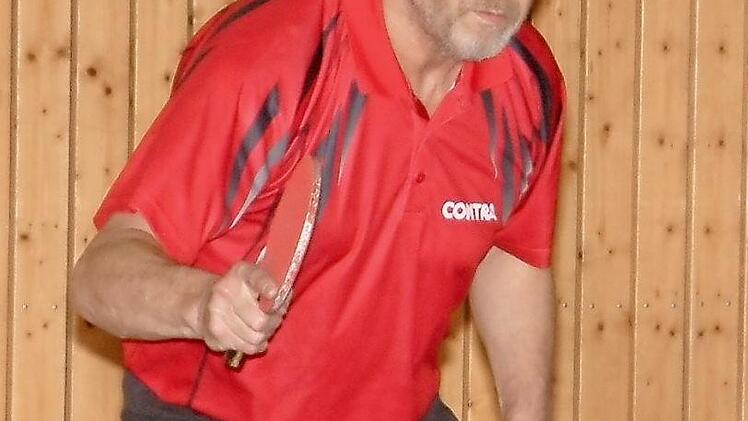 Gerhard Wachter vom FC Nordhaben, wurde bei der Bayerischen Tischtennis-Meisterschaft der Behinderten zweifacher Titelträger. Foto: Hans Franz