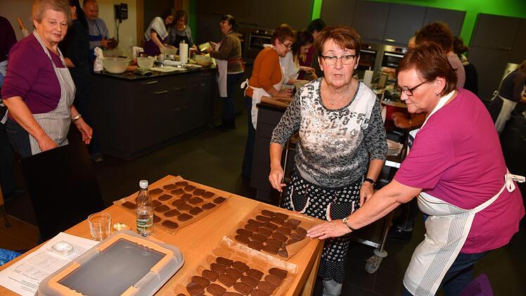 Butterbrot-Backaktion im Mönchshof.Foto: Ronald Rinklef