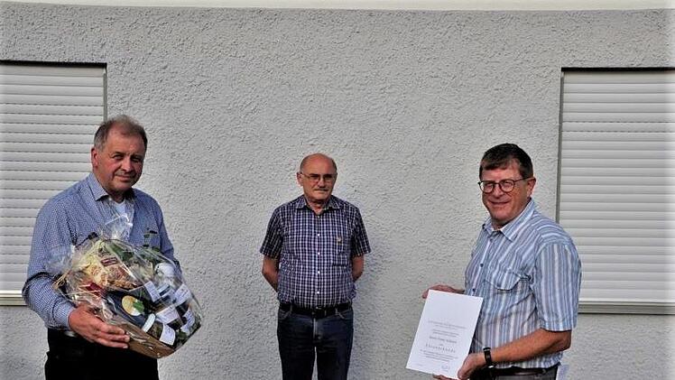 2. Jagdvorsteher Ewald Müller (v.l.), Franz Schmitt und Jagdvorsteher Markus Brand.