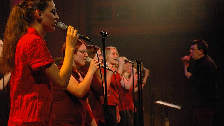 Jugend-Gospelchor PraiSing