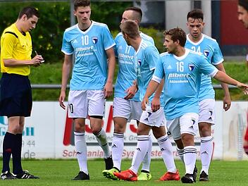 Nach dem 2:2 gegen Schwabach feierte die SpVgg Jahn Forchheim beim 4:2 gegen Buckenhofen den ersten Sieg in der Vorbereitung. Sportfoto Zink