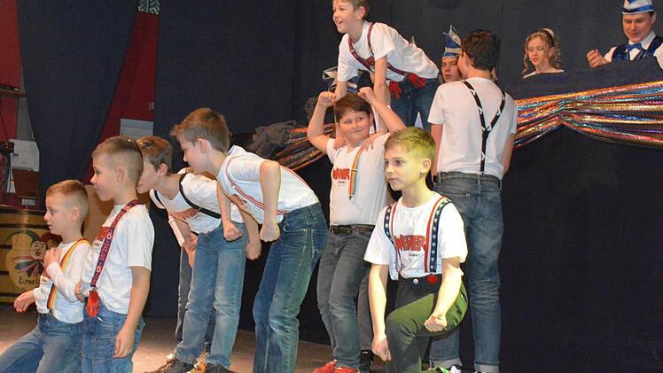Das "Männerballett" der Kinderermetzia