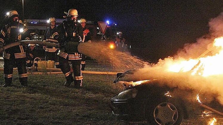Sowohl bei Übungen als auch im Ernstfall sind die Wehren aus Wildflecken und Oberwildflecken präsent. Foto: Gerd Schaar/Archiv
