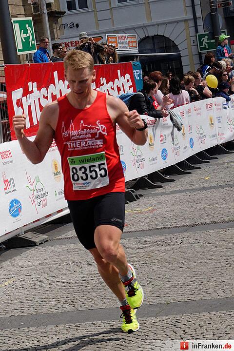 Weltkulturerbelauf 2017 in Bamberg: Der Zieleinlauf am Maxplatz