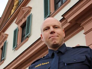 Die Polizei-Dienststelle Hammelburg ist in einem der Wahrzeichen der Stadt, dem Roten Schloss, untergebracht. Der Kitzinger Martin Kuhn war dort sechs Monate lang Chef. Foto: Ralf Ruppert