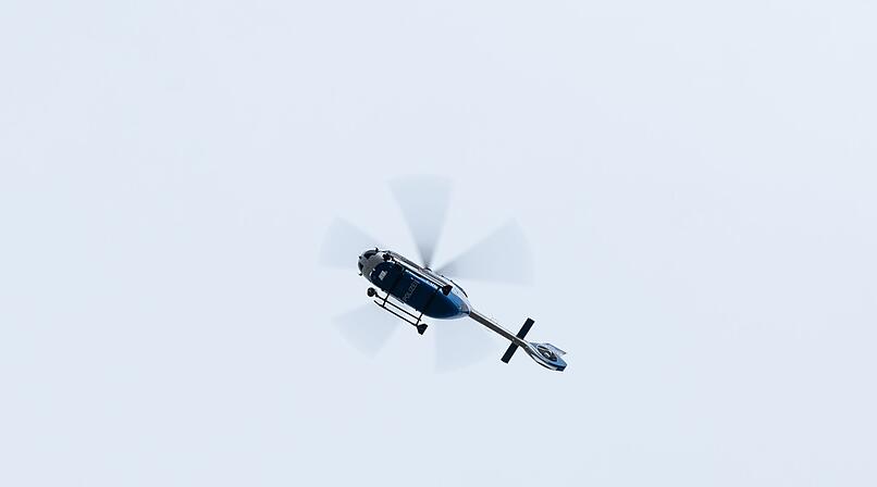 Kreis Coburg: Polizei erkl&auml;rt stundenlangen Hubschrauber-Einsatz