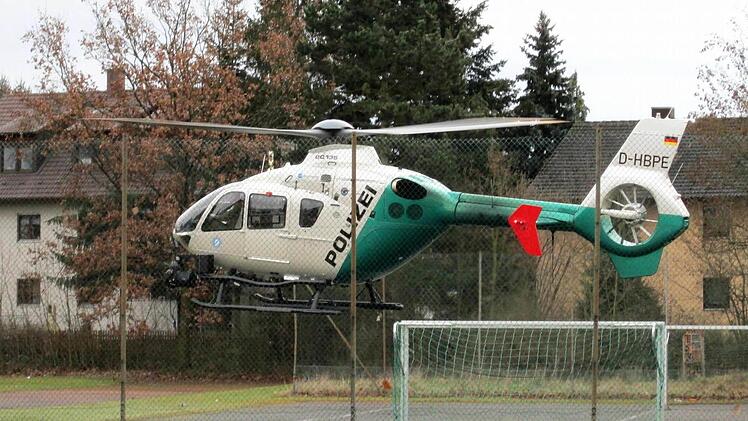 Die Polizei sucht aus der Luft.