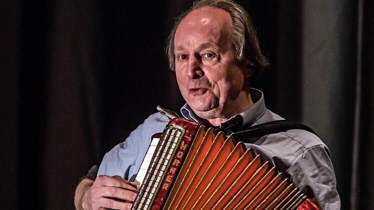Jan Burdinski begeisterte mit seinem Ringelnatz-Abend. Foto: Jochen Berger