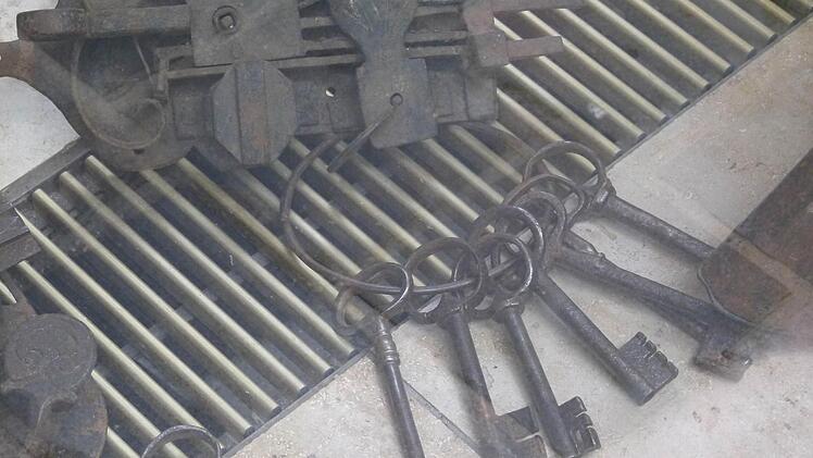 Für den schmalen Geldbeutel sind diese Schlüssel und Türschlösser. Foto: Marion Krüger-Hundrup