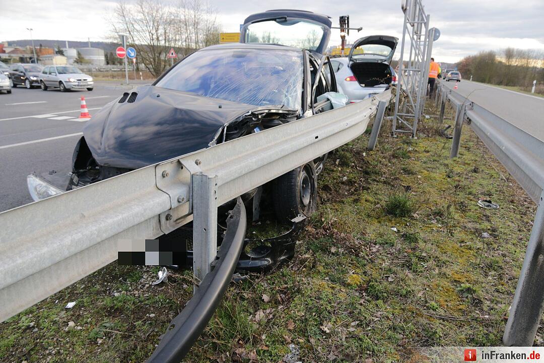 Unfall in Hallstadt - zwei Personen verletzt