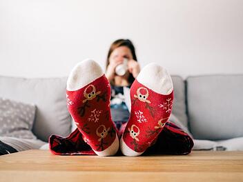 Krank an Weihnachten im Bett verbringe, macht keinem Menschen Spaß. Urlaubstage verliert man dadurch allerdings nicht. Symbolbild: tookapic/pixabay.com