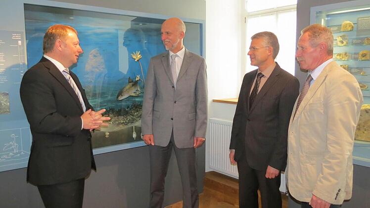 Beeindruckt vom Museum "Terra Triassica" (von links): Thomas Bold, Kay Blankenburg, Roland Friedrich und Reinhard Hallhuber. Foto: Doris Bauer
