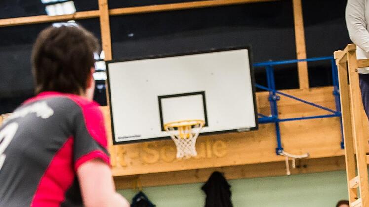 Den Young Volleys gelang  ein hart umk&auml;mpfter 3:2-Heimsieg gegen den SV Esting. Alexander Muck