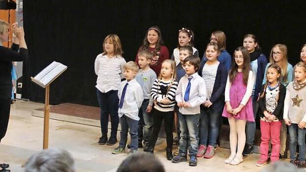 Der Kinderchor bewies, dass auch der Nachwuchs Freude am Singen hat. Foto: Mariell Dörrschmidt