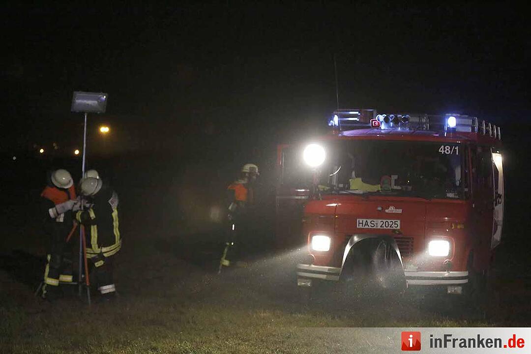 Pkw rollt bei Theres in Main: 23-Jährige stirbt
