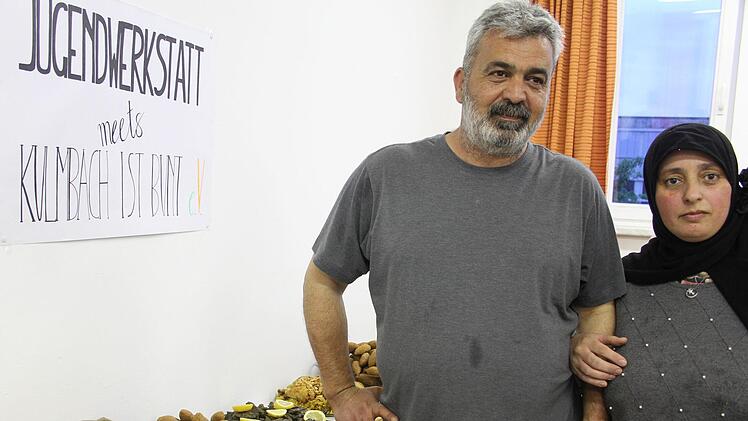 Abdo Al Jirudi und Wafaa Mahmoud, seine Frau, sind stolz auf das Ergebnis. Foto: Sonny Adam