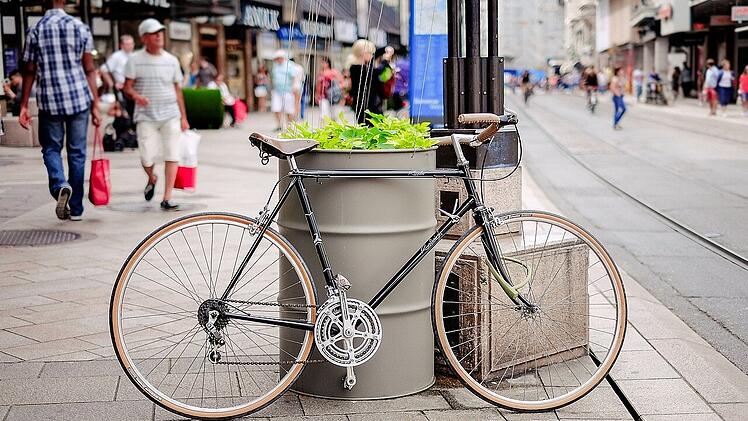 Schon der Umstieg auf ein Fahrrad kann als Statussymbol gesehen werden.
