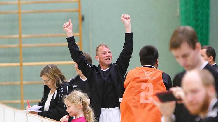 Die Kulmbacher freuen sich &uuml;ber den Sieg gegen Bayreuth.  Foto: Monika Limmer