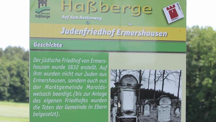 Eine Tafel des Naturparkes Haßberge gibt Informationen zur Geschichte.