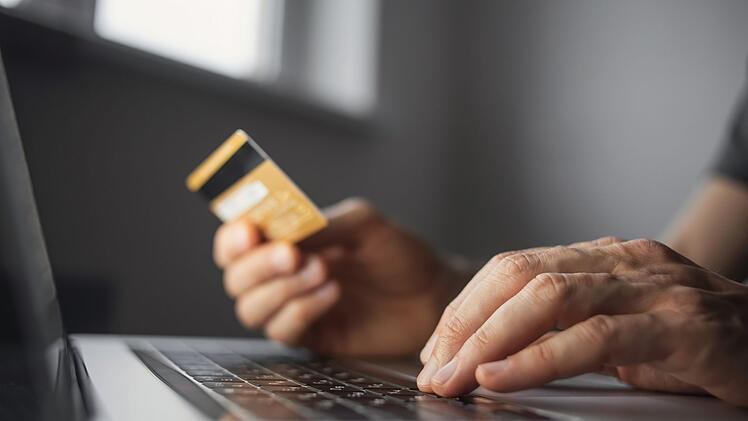Kriminelle haben es schon längst nicht mehr nur auf Passwörter und Bankdetails abgesehen. Die Methoden haben sich verfeinert.