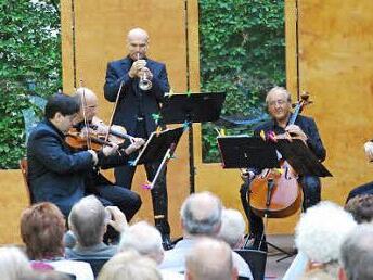 Lutz Randow (M.) und das Bamberger Streichquartett  Foto: privat