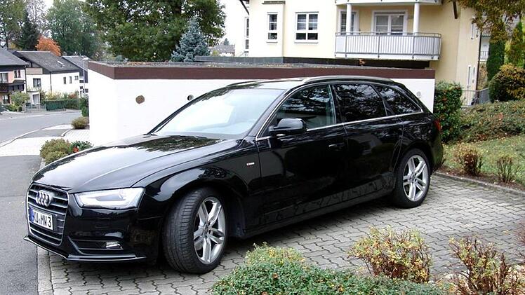 Bis Sonntag stand dieser gepflegte Audi A4 Avant in der Hannes-Strehly-Straße - in der Nacht zum Montag wurde der Wagen mitten im Wohngebiet Kulmbach-Weiher geklaut. Foto: privat