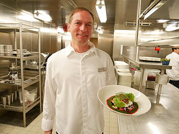 Küchenchef Hans-Jörg Becker auf der Aida