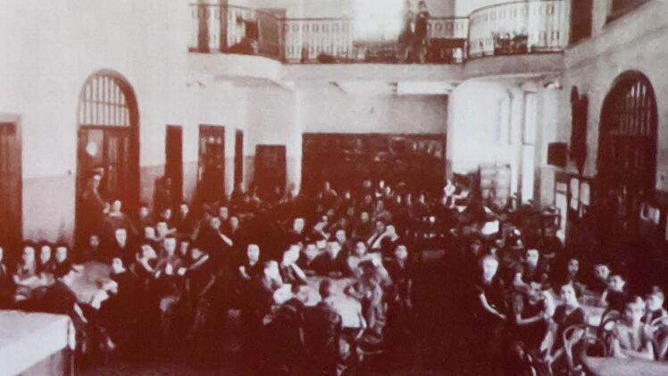 Speisesaal im Waisenhaus Dom Sierot