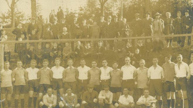Vor 100 Jahren wurde der 1. FC Bad Brückenau gegründet, die erste Fußballmannschaft gab es 1920.  Archiv 1. FC Bad Brückenau