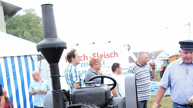 Impressionen vom Oldtimer-Treffen   Foto: Richard Sänger