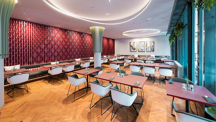 Nürnberg: Italienisches Restaurant am Lorenzer Platz in Nürnberg eröffnet - "Pinsano" will mit römischer Spezialität punkten
