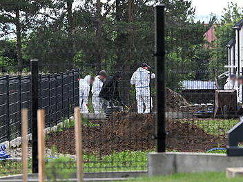 Ermittler finden in Polen in einem Garten Teile von Babyf&ouml;ten