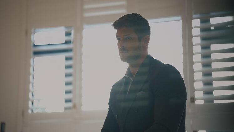 Wie reagiert Bachelor Martin Braun auf die Kuss-Krise?