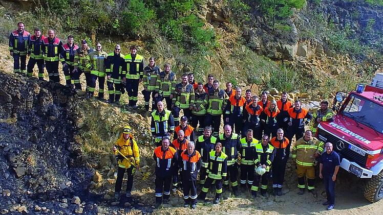 Die Weismainer Feuerwehr vor einem Übungseinsatz  Foto: Marco Freitag