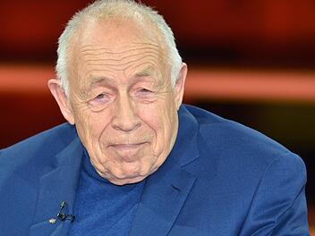 Der CDU - Politiker Heiner Gei&szlig;ler ist verstorben. Foto: dpa / Karlheinz Schindler