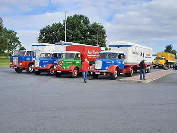 Kulmbach: Oldtimer-Lkws im M&ouml;nchshof  - zu diesen Zeiten sind Besichtigungen m&ouml;glich