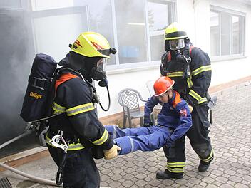 Großübung auf dem Gelände der Firma Srobanek Foto: Michael Stelzner