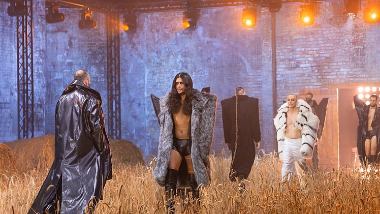 F&uuml;r Gerhard (Zweiter von rechts) und Jonas (rechts) ist nach dem ersten Walk leider schon Schluss.