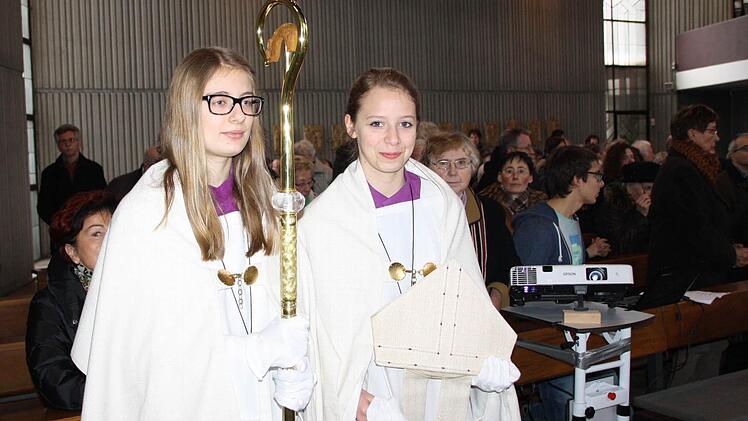 Bilder vom Besuch des Bischofs in Garitz. Fotos: Ralf Ruppert