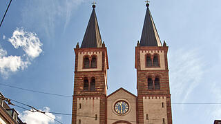Der Dom ist die Bischofskirche des Bistums Würzburg