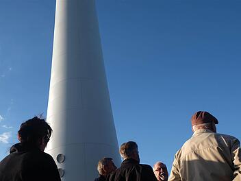 Der Turm ist ohne Flügel 140 Meter hoch. Fotos: Gerd Schaar
