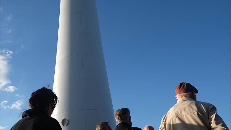 Der Turm ist ohne Flügel 140 Meter hoch. Fotos: Gerd Schaar