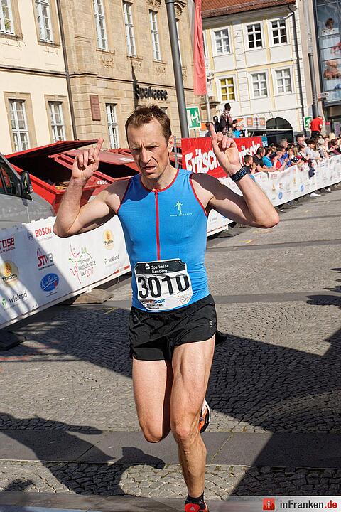 Weltkulturerbelauf 2017 in Bamberg: Der Zieleinlauf am Maxplatz