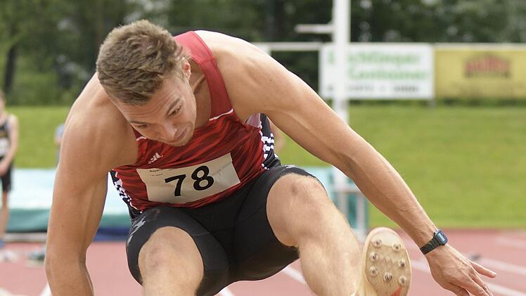Marius Laib beim Weitsprung