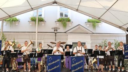 Gerade erst hat die Blaskapelle Gremsdorf beim Höchstadter Altstadtfest für Stimmung gesorgt. Foto: Johanna Blum