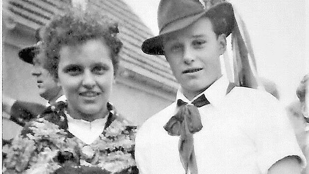 Oswald Hackel und Helga Lang, seine spätere Frau, beim Plantanz 1953 Repro: Gerd Fleischmann