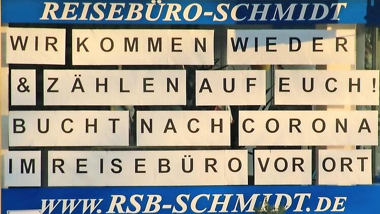 Ganz schwere Zeiten erlebt die Reisebranche. Veranstalter und Kunden hoffen, dass der Impfstoff anschlägt und Reisen wieder möglich wird.