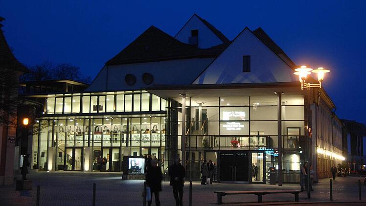 In den vergangenen Jahren war es ein Vorteil, dass sich das Bamberger Theaterpublikum mit den Schauspielern identifizierte - die Besucherzahlen blieben hoch. Nach dem Ärger um den Rauswurf von 20 Künstlerinnen und Künstlern ist das unsicher.   Archivbild: Ronald Rinklef