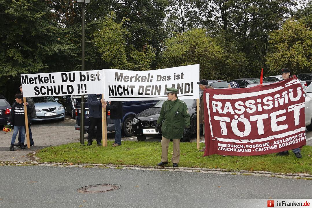 Orban besucht CSU in Kloster Banz: Opposition demonstriert