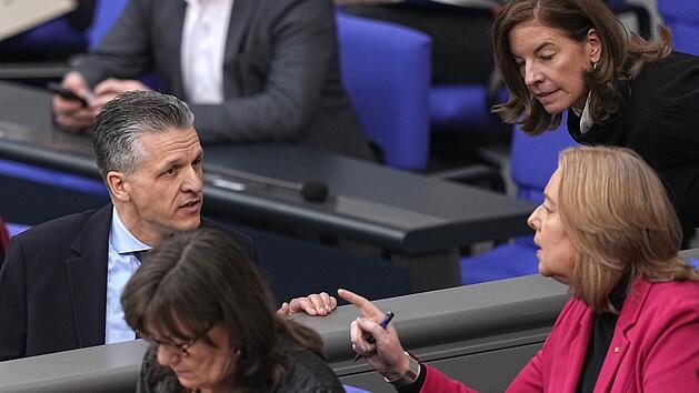 Frei und Bas im Bundestag